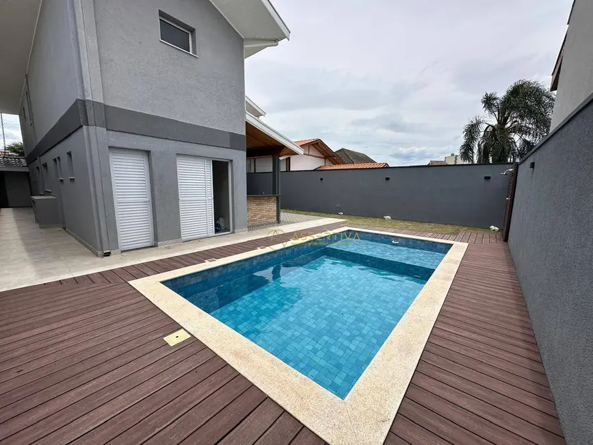 Casa de Condomínio com 3 quartos à venda, 330m2 em Sao Jose Dos Campos - SP - imagem 1 Foto 1 de Casa de Condomínio com 3 quartos à venda, 330m2 em Sao Jose Dos Campos - SP