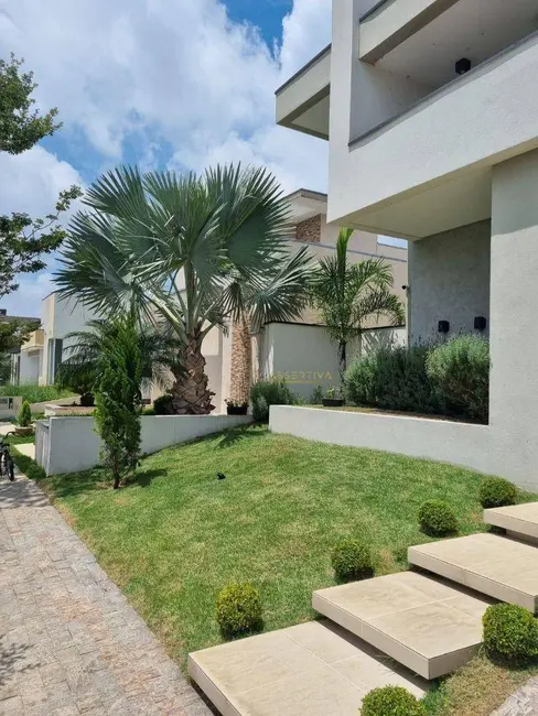 Foto 1 de Casa de Condomínio com 3 quartos à venda, 330m2 em Cacapava - SP