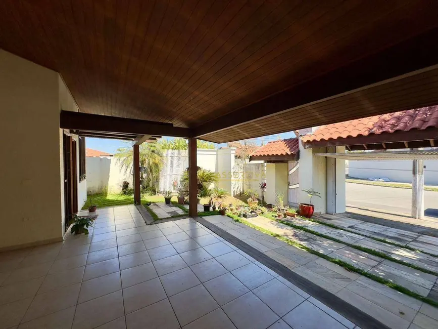 Foto 3 de Casa com 3 quartos à venda e para alugar, 657m2 em Jardim Residencial Doutor Lessa, Pindamonhangaba - SP