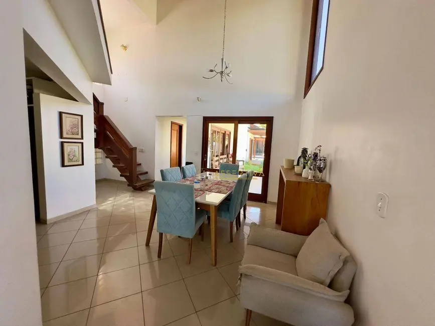 Foto 4 de Casa com 3 quartos à venda e para alugar, 657m2 em Jardim Residencial Doutor Lessa, Pindamonhangaba - SP