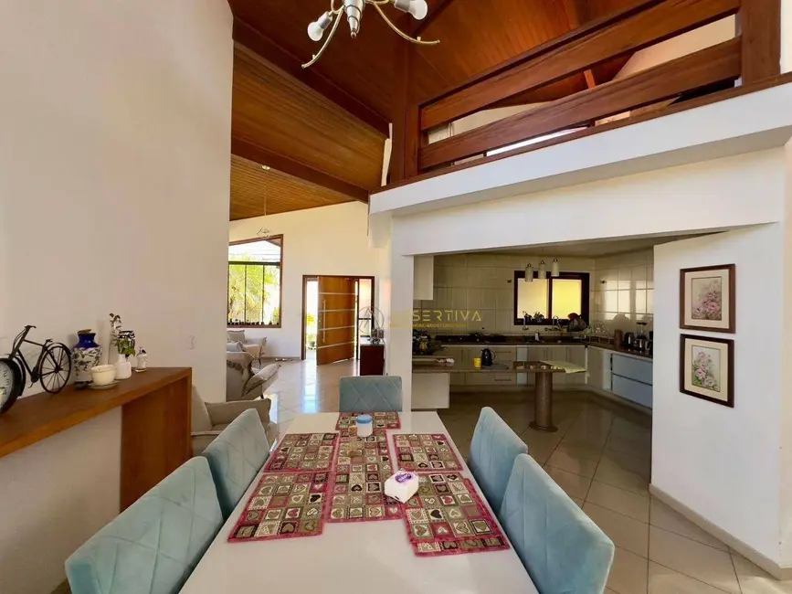 Foto 7 de Casa com 3 quartos à venda e para alugar, 657m2 em Jardim Residencial Doutor Lessa, Pindamonhangaba - SP