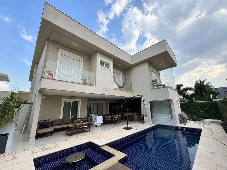 Foto 1 de Casa de Condomínio com 4 quartos à venda, 450m2 em Sao Jose Dos Campos - SP