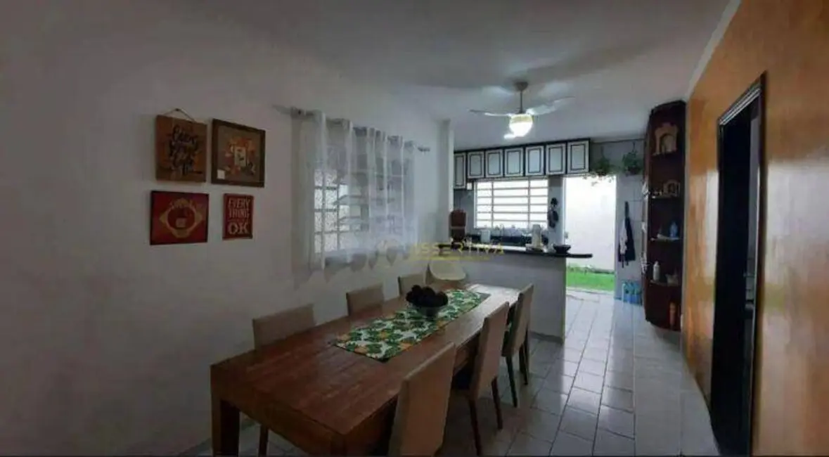 Foto 1 de Casa de Condomínio com 4 quartos à venda, 250m2 em Sao Jose Dos Campos - SP