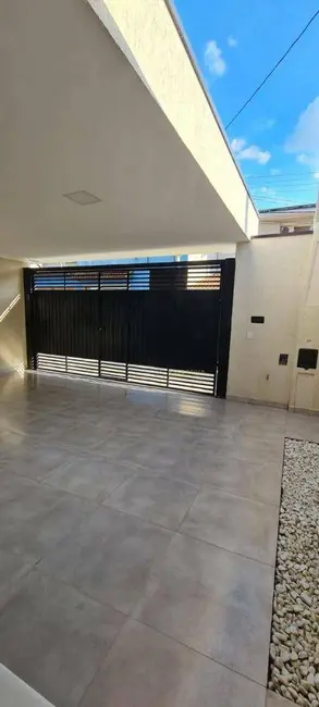 Foto 3 de Casa de Condomínio com 3 quartos à venda, 175m2 em Jacarei - SP