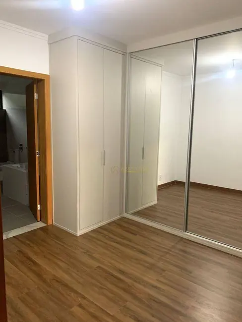 Casa de Condomínio com 3 quartos à venda, 800m2 em Sao Jose Dos Campos - SP - imagem 4 Foto 4 de Casa de Condomínio com 3 quartos à venda, 800m2 em Sao Jose Dos Campos - SP