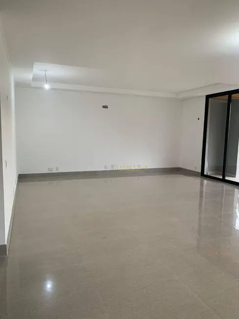 Casa de Condomínio com 3 quartos à venda, 800m2 em Sao Jose Dos Campos - SP - imagem 5 Foto 5 de Casa de Condomínio com 3 quartos à venda, 800m2 em Sao Jose Dos Campos - SP