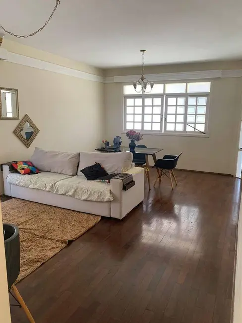 Foto 1 de Casa com 4 quartos à venda, 250m2 em Sao Jose Dos Campos - SP