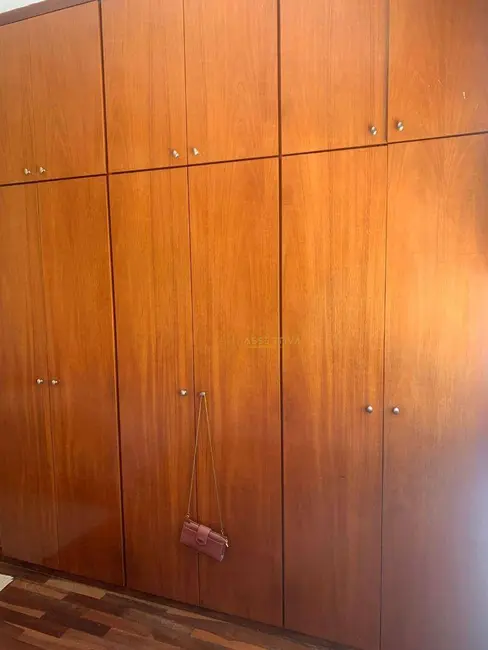 Foto 9 de Casa com 4 quartos à venda, 250m2 em Sao Jose Dos Campos - SP