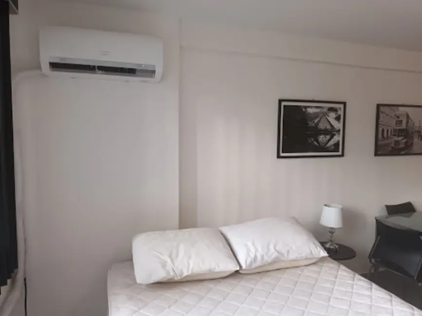 Foto 2 de Apartamento com 1 quarto para alugar, 50m2 em Sao Jose Dos Campos - SP