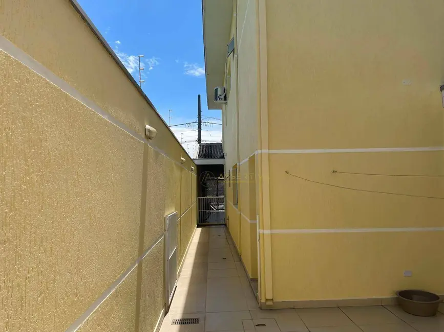 Sobrado com 3 quartos à venda, 250m2 em Sao Jose Dos Campos - SP - imagem 8 Foto 8 de Sobrado com 3 quartos à venda, 250m2 em Sao Jose Dos Campos - SP