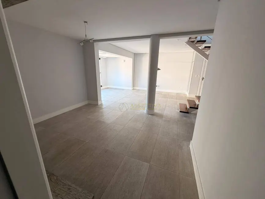 Apartamento com 4 quartos para alugar, 270m2 em Sao Jose Dos Campos - SP - imagem 5 Foto 5 de Apartamento com 4 quartos para alugar, 270m2 em Sao Jose Dos Campos - SP