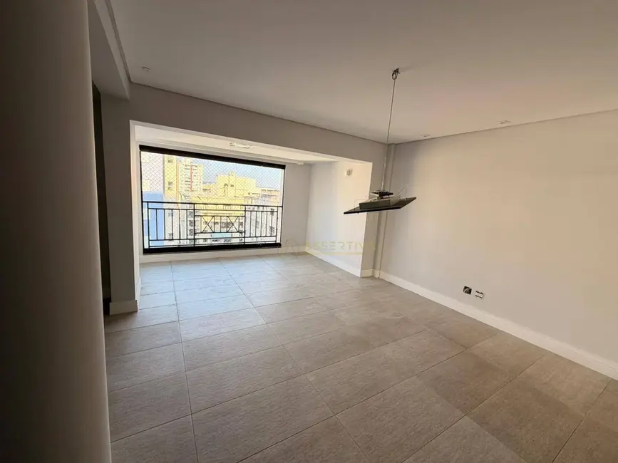 Apartamento com 4 quartos para alugar, 270m2 em Sao Jose Dos Campos - SP - imagem 4 Foto 4 de Apartamento com 4 quartos para alugar, 270m2 em Sao Jose Dos Campos - SP