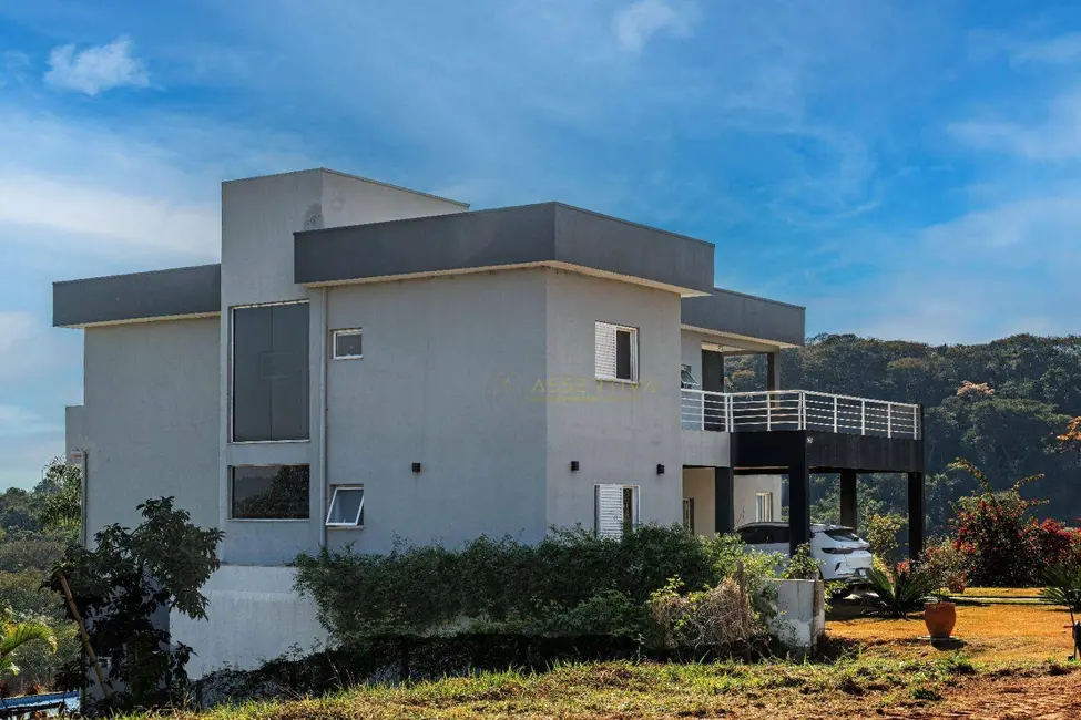 Casa de Condomínio com 4 quartos à venda e para alugar, 1550m2 em Cacapava - SP - imagem 3 Foto 3 de Casa de Condomínio com 4 quartos à venda e para alugar, 1550m2 em Cacapava - SP