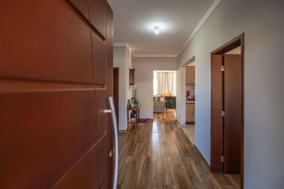 Casa de Condomínio com 4 quartos à venda e para alugar, 1550m2 em Cacapava - SP - imagem 8 Foto 8 de Casa de Condomínio com 4 quartos à venda e para alugar, 1550m2 em Cacapava - SP
