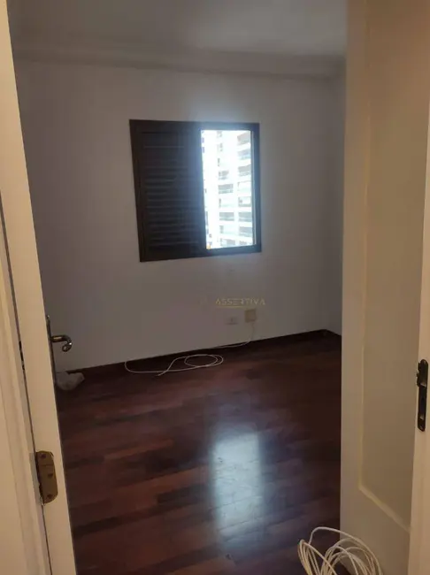 Apartamento com 4 quartos à venda e para alugar, 144m2 em Sao Jose Dos Campos - SP - imagem 7 Foto 7 de Apartamento com 4 quartos à venda e para alugar, 144m2 em Sao Jose Dos Campos - SP