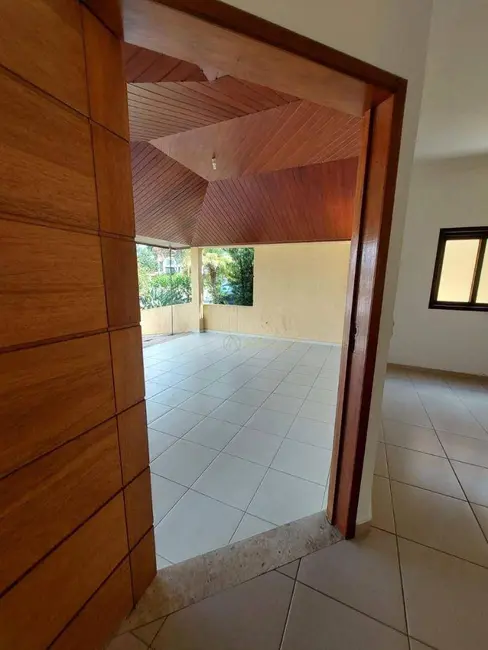 Casa de Condomínio com 3 quartos à venda, 300m2 em Sao Jose Dos Campos - SP - imagem 6 Foto 6 de Casa de Condomínio com 3 quartos à venda, 300m2 em Sao Jose Dos Campos - SP