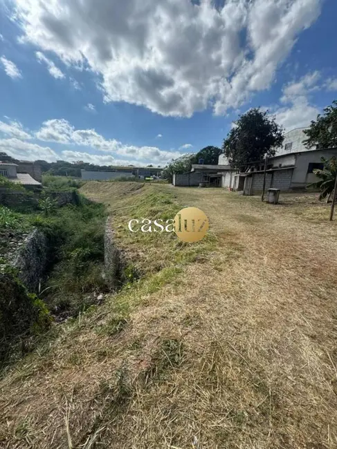 Foto 1 de Terreno / Lote à venda, 4000m2 em Sarzedo - MG