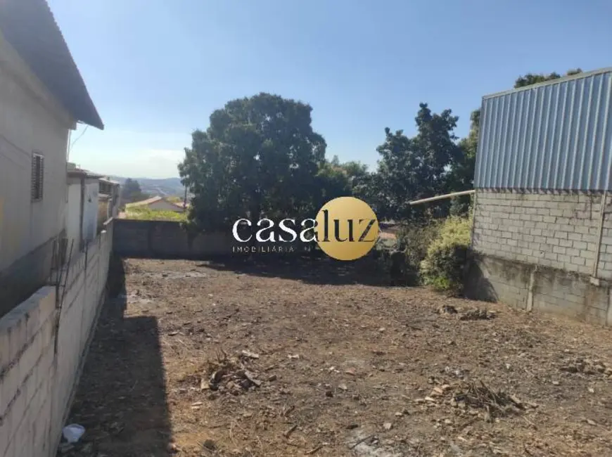 Foto 3 de Terreno / Lote à venda, 360m2 em Sarzedo - MG