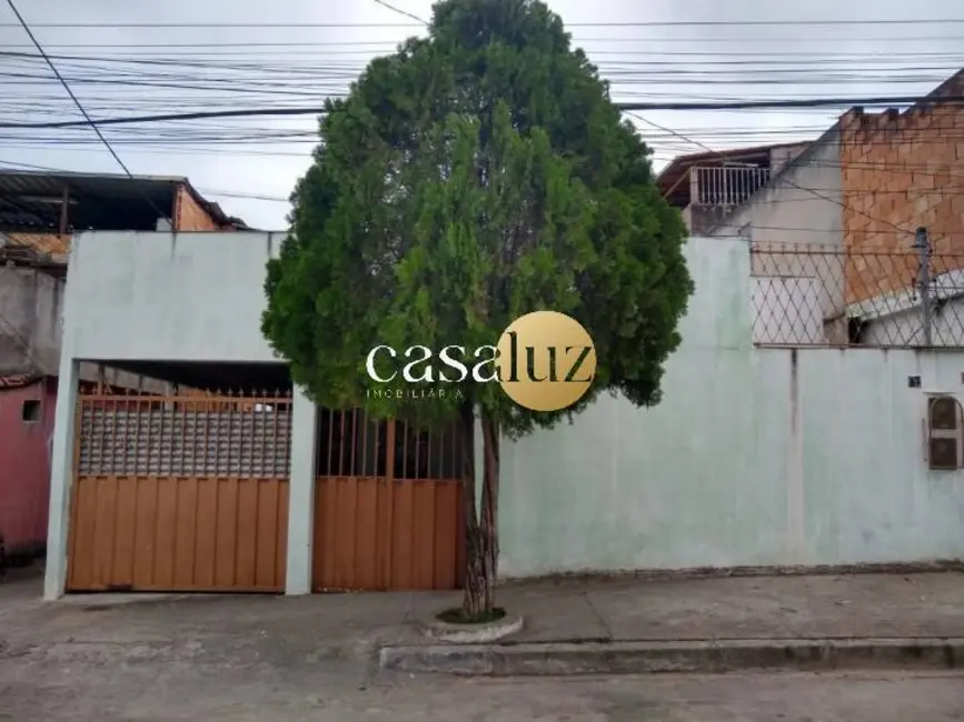 Foto 1 de Casa com 4 quartos à venda, 200m2 em Imbiruçu, Betim - MG