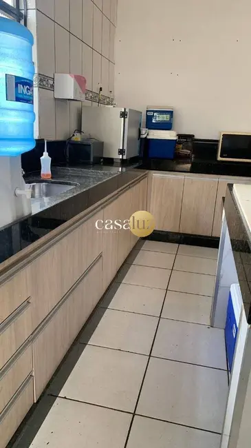 Foto 2 de Casa com 6 quartos à venda, 363m2 em Centro, Sarzedo - MG