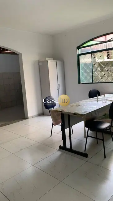 Foto 6 de Casa com 6 quartos à venda, 363m2 em Centro, Sarzedo - MG