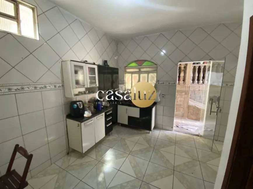 Foto 2 de Casa com 2 quartos à venda, 200m2 em São Pedro, Ibirite - MG