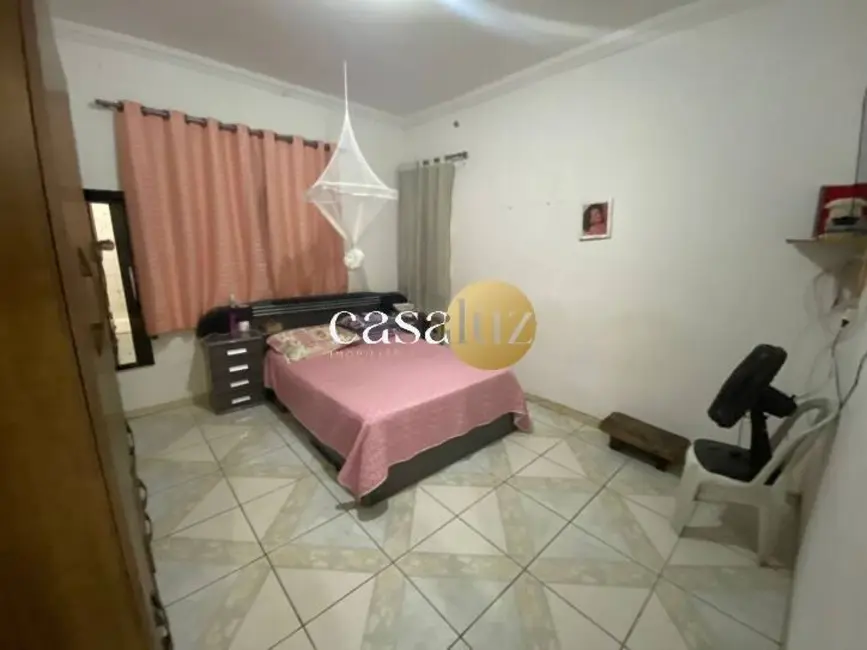 Foto 4 de Casa com 2 quartos à venda, 200m2 em São Pedro, Ibirite - MG