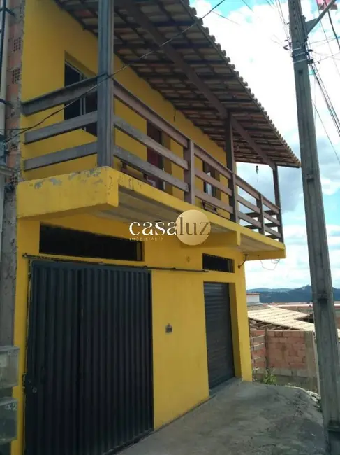 Foto 1 de Casa com 2 quartos à venda, 60m2 em Sarzedo - MG
