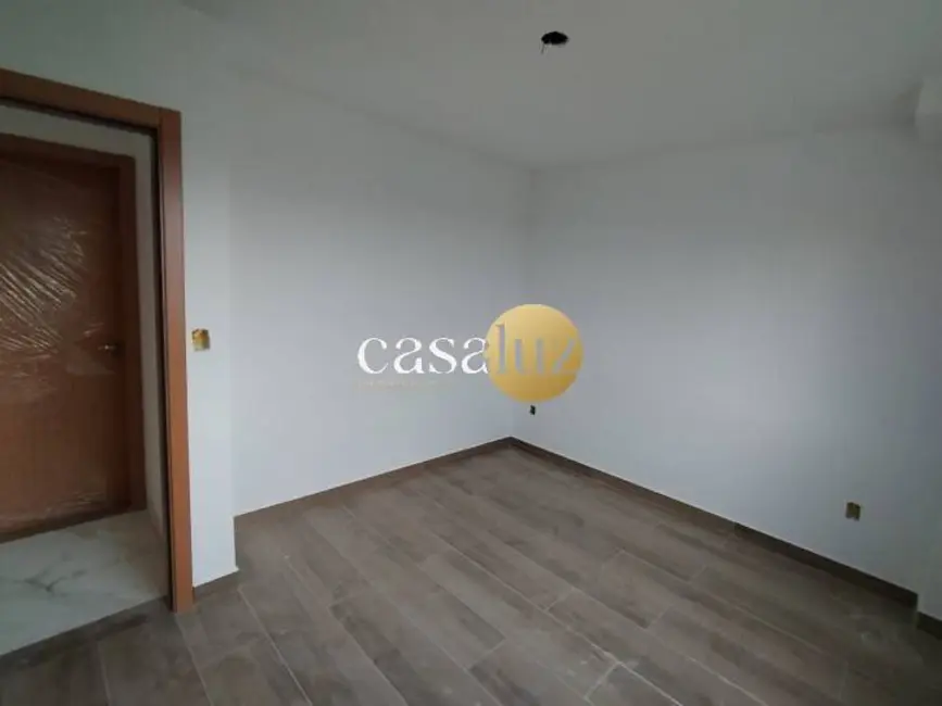 Foto 5 de Cobertura com 3 quartos à venda, 115m2 em Sarzedo - MG