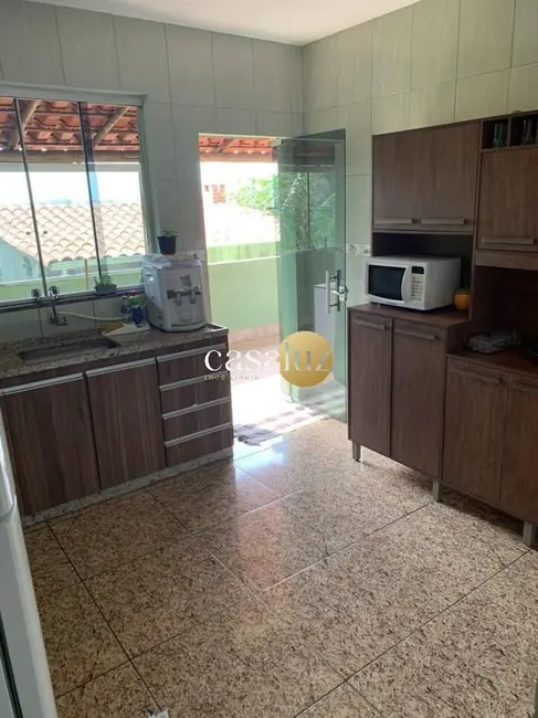 Foto 2 de Casa com 3 quartos à venda, 260m2 em Sarzedo - MG