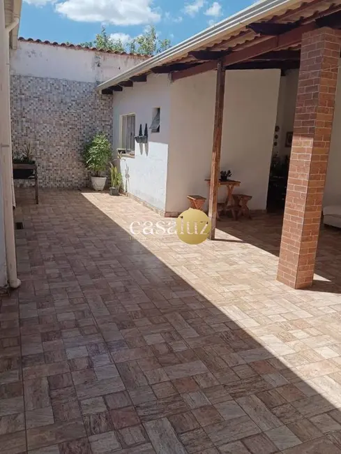 Foto 3 de Casa com 3 quartos à venda, 360m2 em Sarzedo - MG