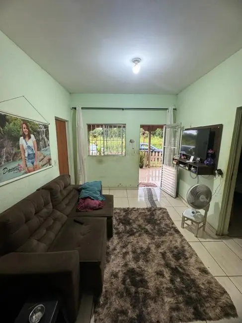 Foto 4 de Chácara com 3 quartos à venda, 1780m2 em Bandeirinhas, Betim - MG