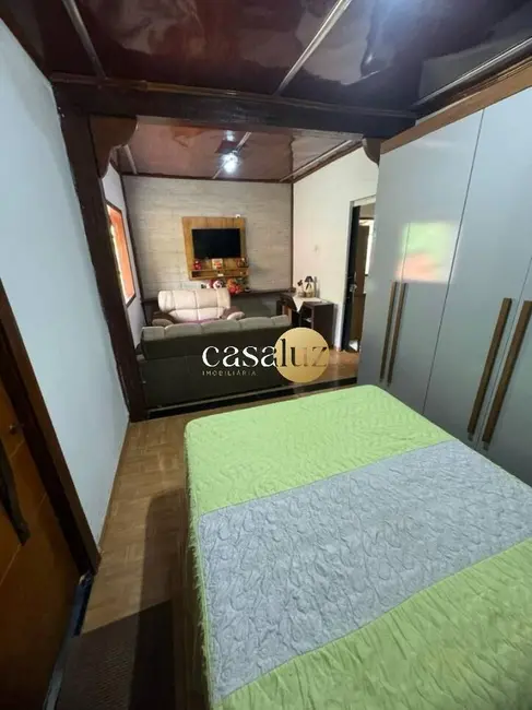 Casa com 2 quartos à venda, 2000m2 em Brumadinho - MG - imagem 5 Foto 5 de Casa com 2 quartos à venda, 2000m2 em Brumadinho - MG