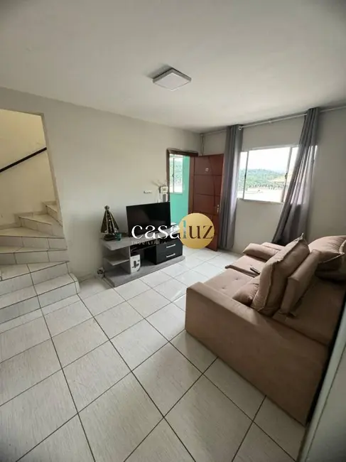 Foto 2 de Cobertura com 3 quartos à venda, 174m2 em Sarzedo - MG