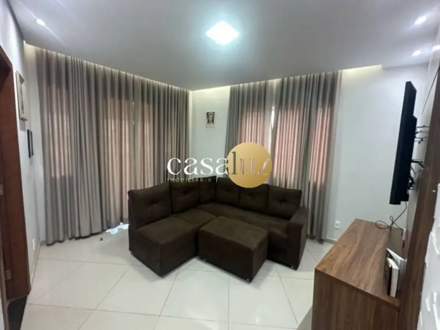 Foto 4 de Casa com 3 quartos à venda em Sarzedo - MG