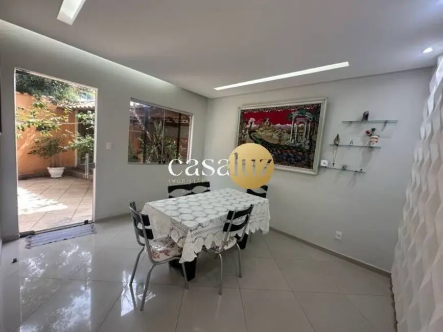 Foto 9 de Casa com 3 quartos à venda em Sarzedo - MG