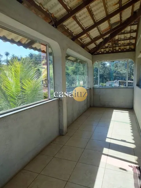 Foto 4 de Casa com 3 quartos à venda, 360m2 em Sarzedo - MG