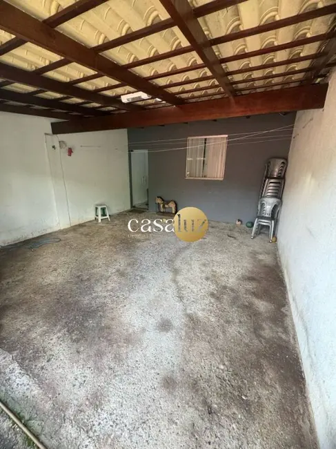 Casa com 2 quartos à venda, 142m2 em Mario Campos - MG - imagem 1 Foto 1 de Casa com 2 quartos à venda, 142m2 em Mario Campos - MG