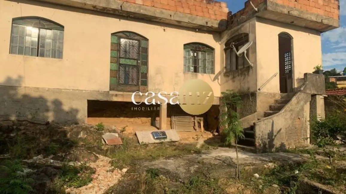 Foto 1 de Casa com 3 quartos à venda, 360m2 em Ibirite - MG