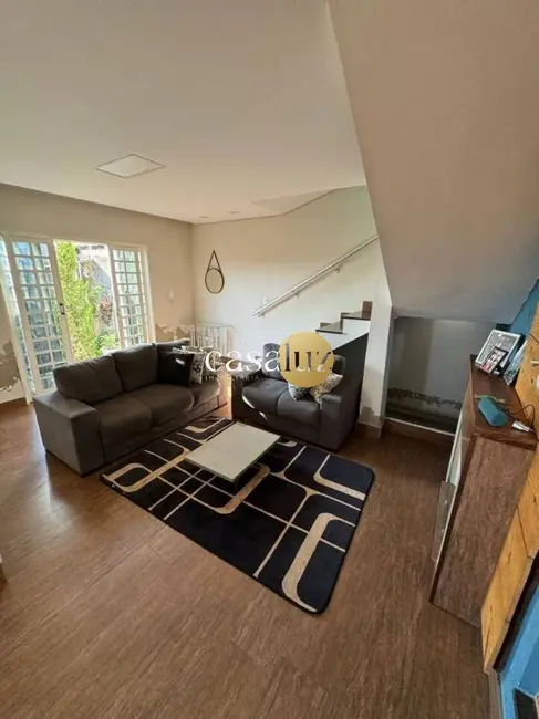 Foto 3 de Casa com 4 quartos à venda, 189m2 em Sarzedo - MG