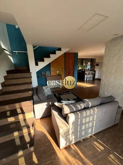 Foto 4 de Casa com 4 quartos à venda, 189m2 em Sarzedo - MG