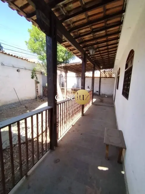 Casa com 2 quartos à venda, 273m2 em Olaria (Barreiro), Belo Horizonte - MG - imagem 2 Foto 2 de Casa com 2 quartos à venda, 273m2 em Olaria (Barreiro), Belo Horizonte - MG