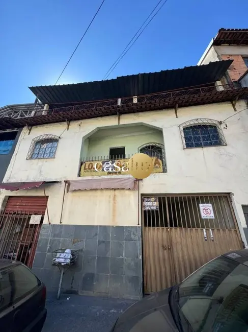 Casa com 3 quartos à venda, 220m2 em Belo Horizonte - MG - imagem 1 Foto 1 de Casa com 3 quartos à venda, 220m2 em Belo Horizonte - MG