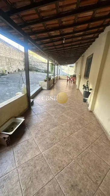 Foto 3 de Casa com 3 quartos à venda, 690m2 em Ibirite - MG