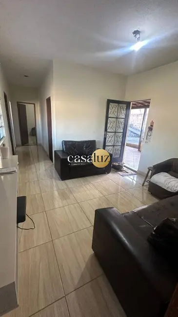 Foto 4 de Casa com 3 quartos à venda, 690m2 em Ibirite - MG