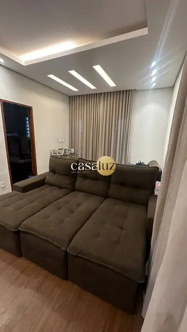 Foto 3 de Casa com 3 quartos à venda, 266m2 em Sarzedo - MG