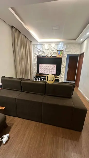 Foto 4 de Casa com 3 quartos à venda, 266m2 em Sarzedo - MG