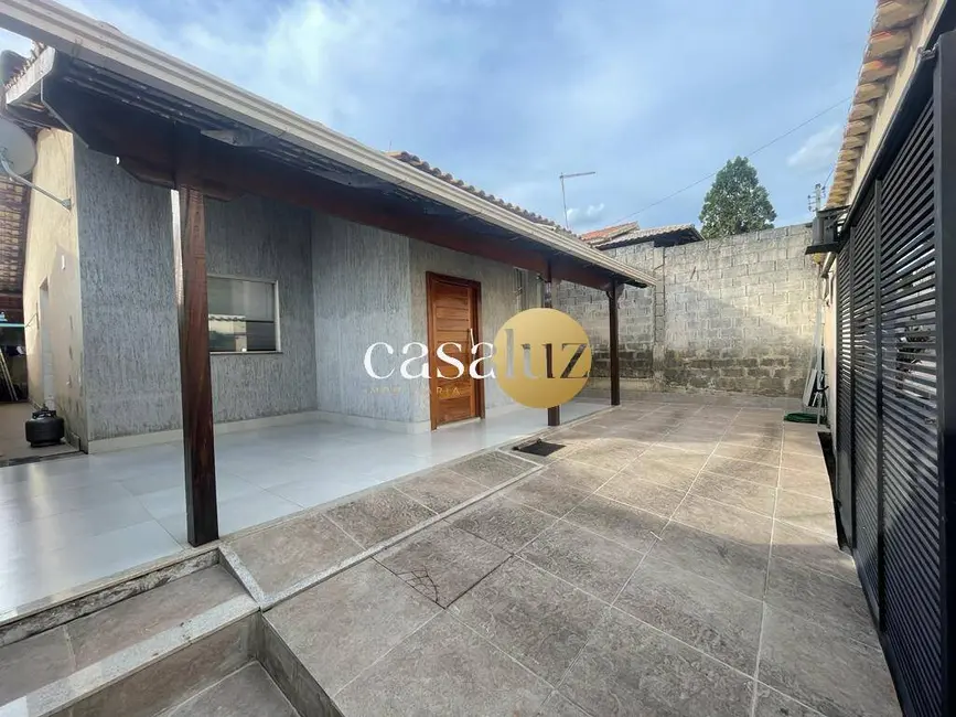 Foto 4 de Casa com 3 quartos à venda, 200m2 em Sarzedo - MG