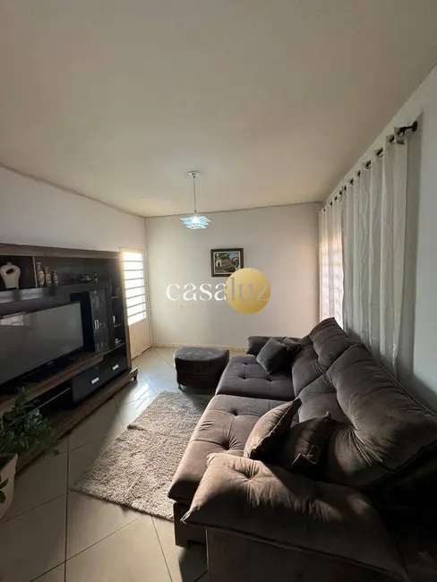 Foto 2 de Apartamento com 3 quartos à venda, 130m2 em Sarzedo - MG