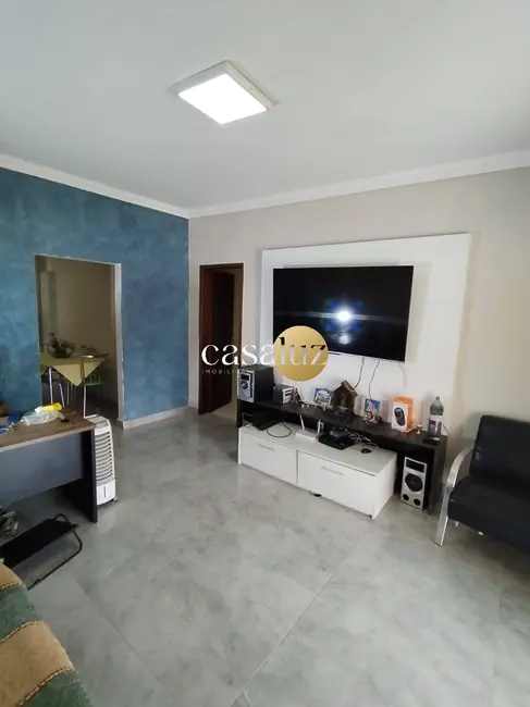 Foto 9 de Casa com 3 quartos à venda, 360m2 em Cruzeiro do Sul, Betim - MG